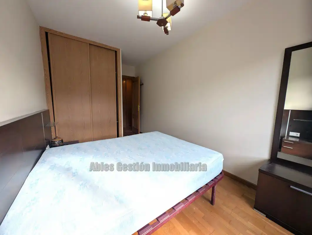 Habitación de Piso de alquiler en Siero con Calefacción, Parquet y Trastero