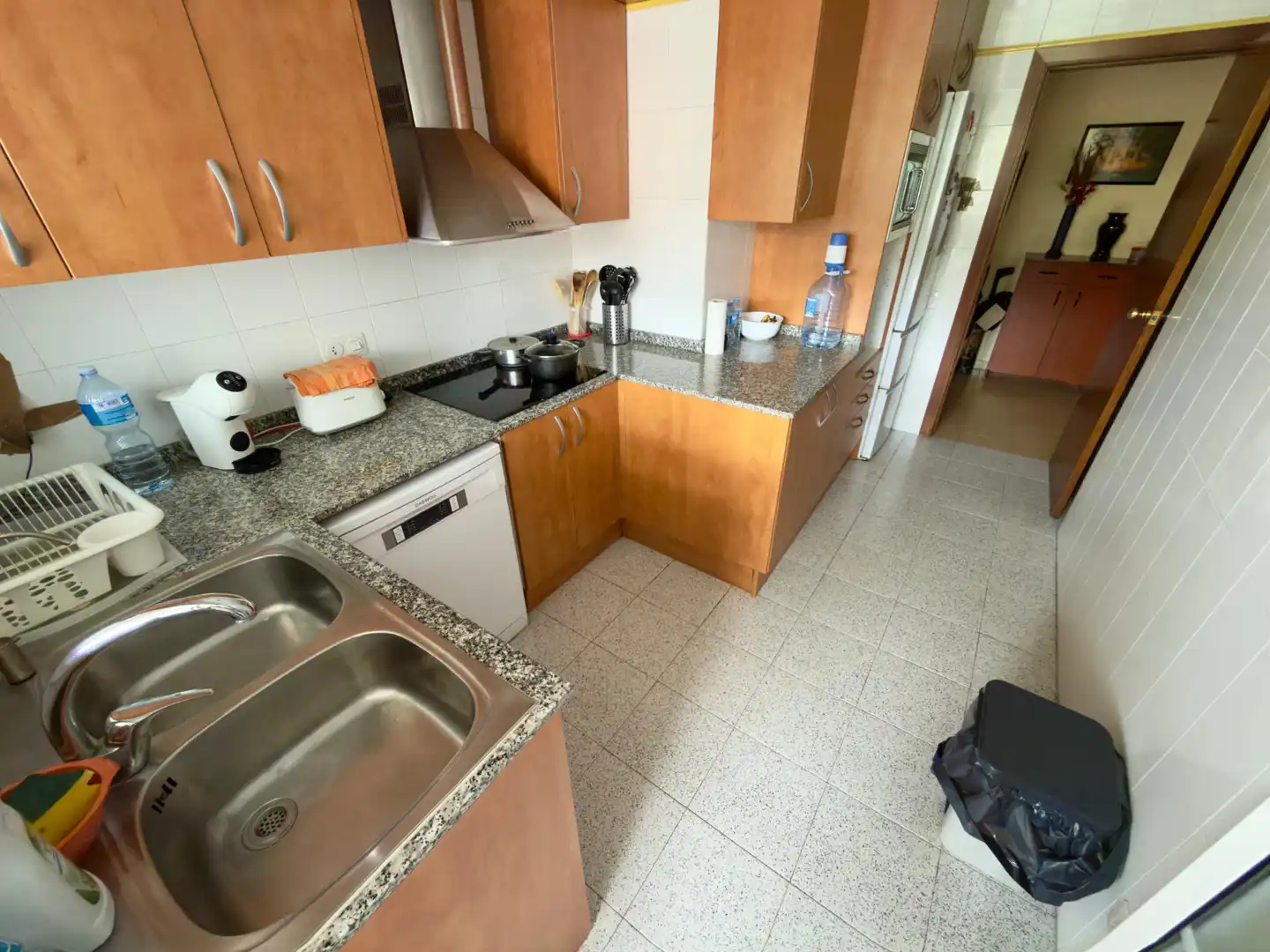 Küche von Wohnung zum Verkauf in Sant Boi de Llobregat mit Balkon