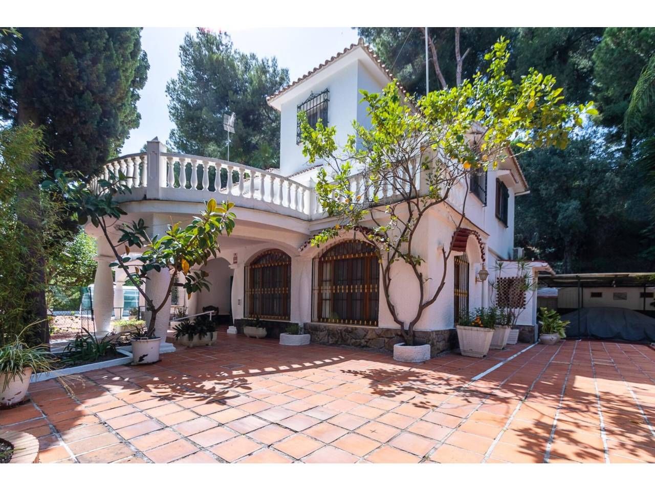 Exterior view of House or chalet for sale in Marbella  with Air Conditioner, Private garden and Terrace