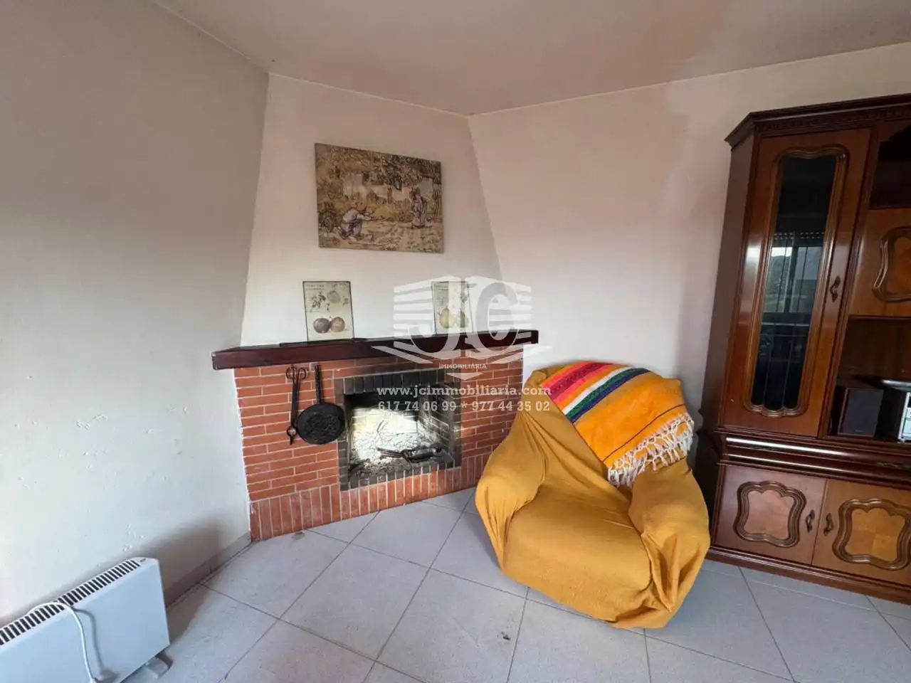 Living room of Houses for sale in Tortosa  with Air Conditioner, Private garden and Terrace