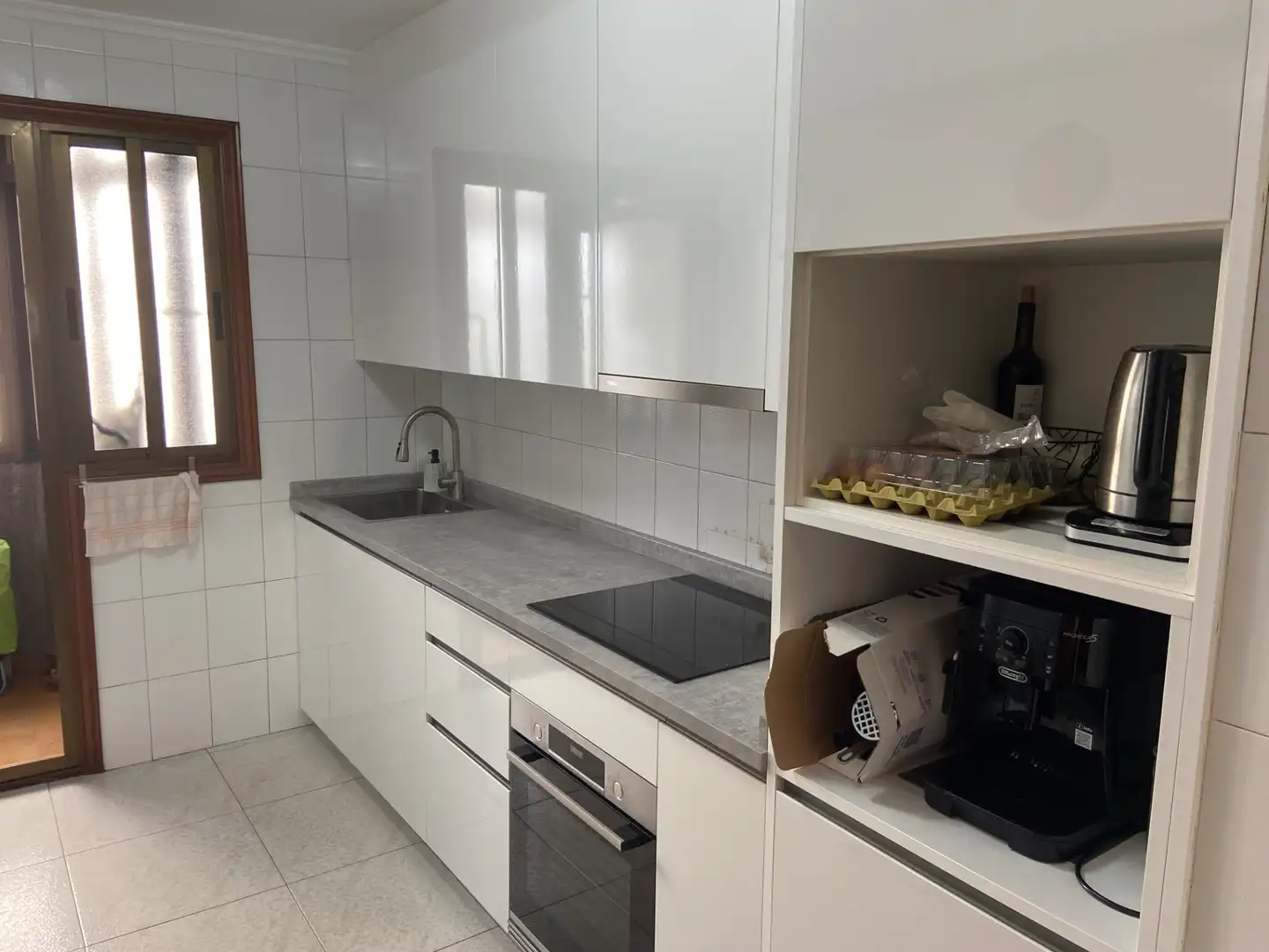 Cuina de Pis en venda en Vigo  amb Calefacció, Parquet i Terrassa
