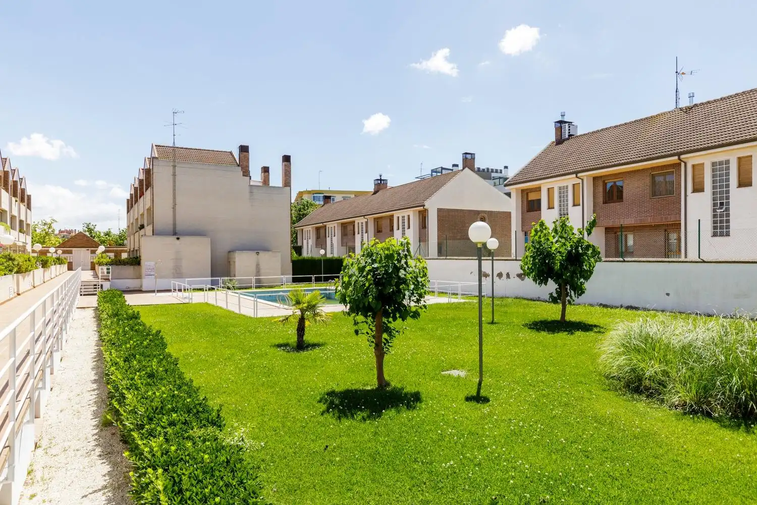Garden of Detached homes for sale in Zaragoza  with Heating, Private garden and Terrace
