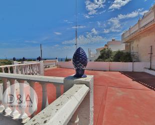 Vista exterior de Casa o xalet en venda en Nerja amb Terrassa