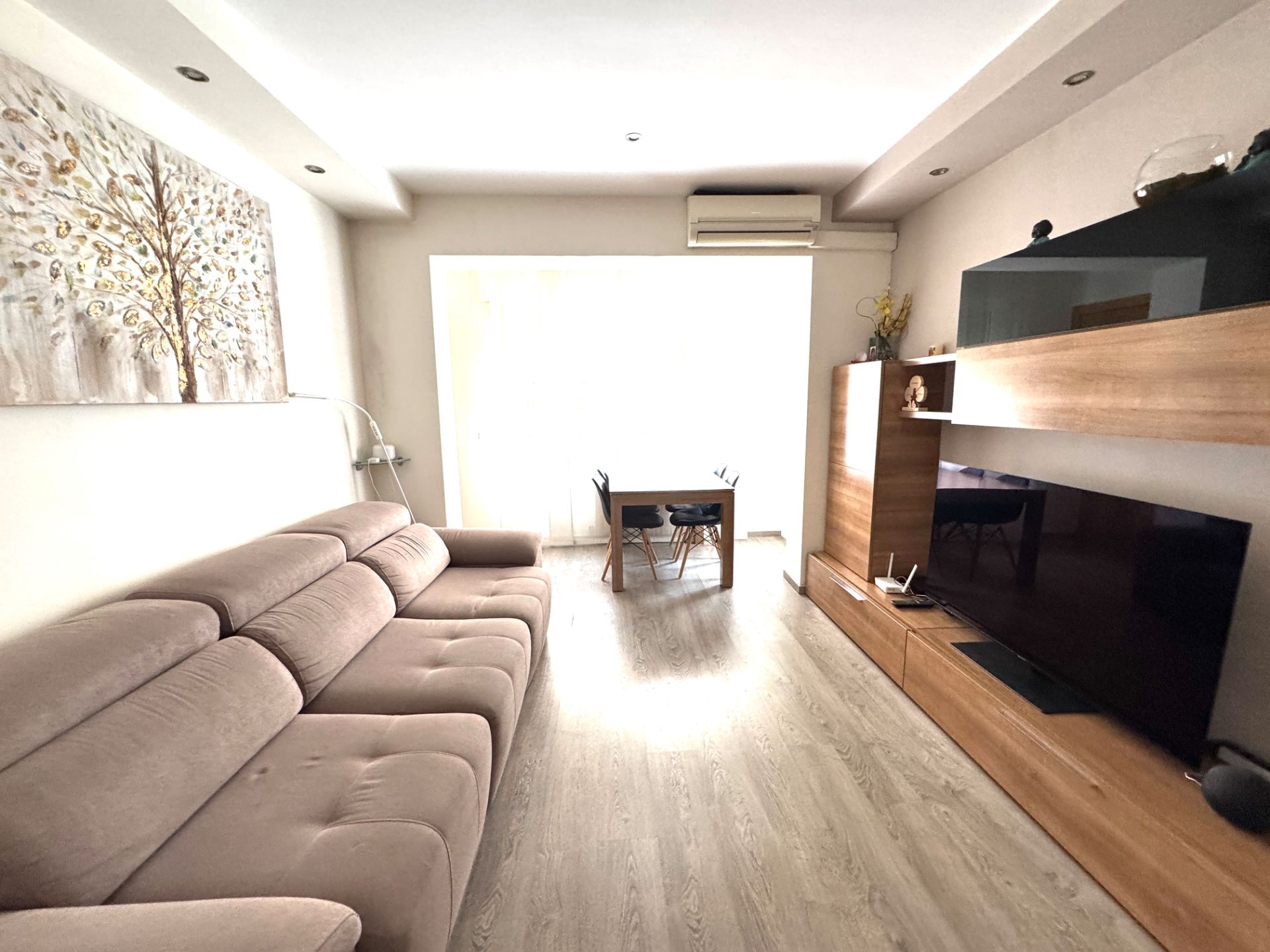 Living room of Flat for sale in Manresa  with Air Conditioner, Heating and Parquet flooring