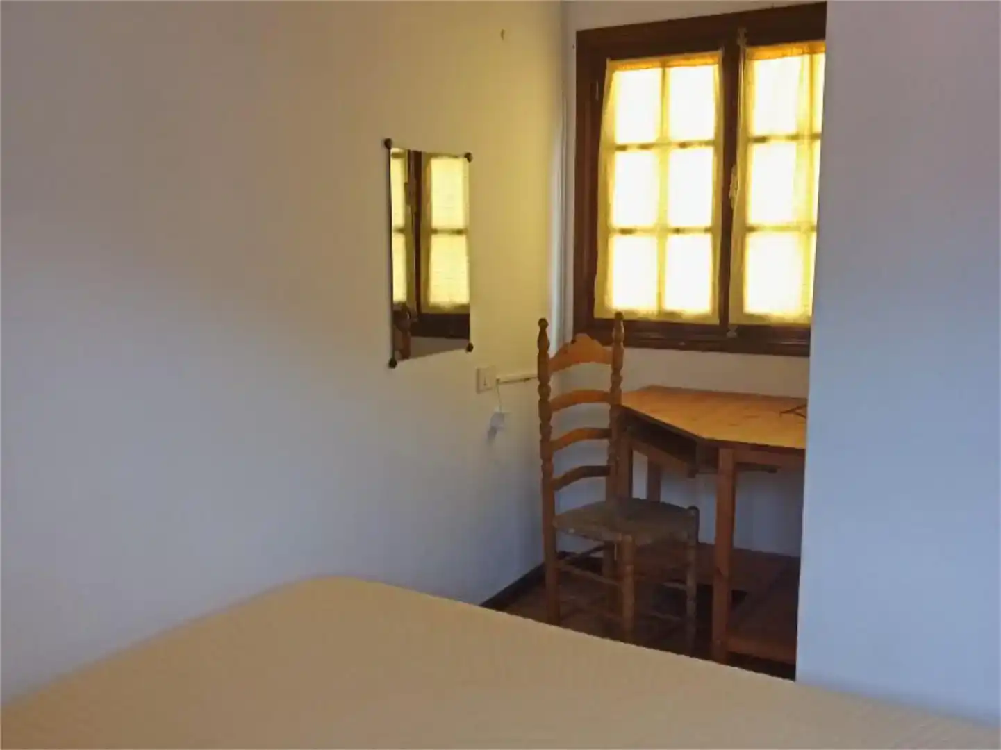 Habitación de Piso de alquiler en Vallehermoso con Amueblado