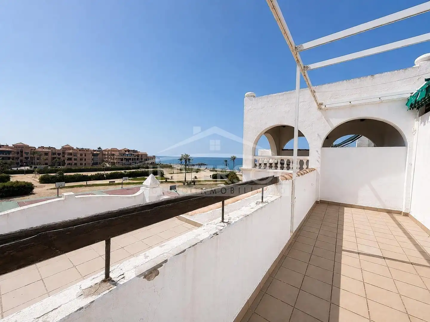 Terraza de Piso en venta en El Ejido con Amueblado