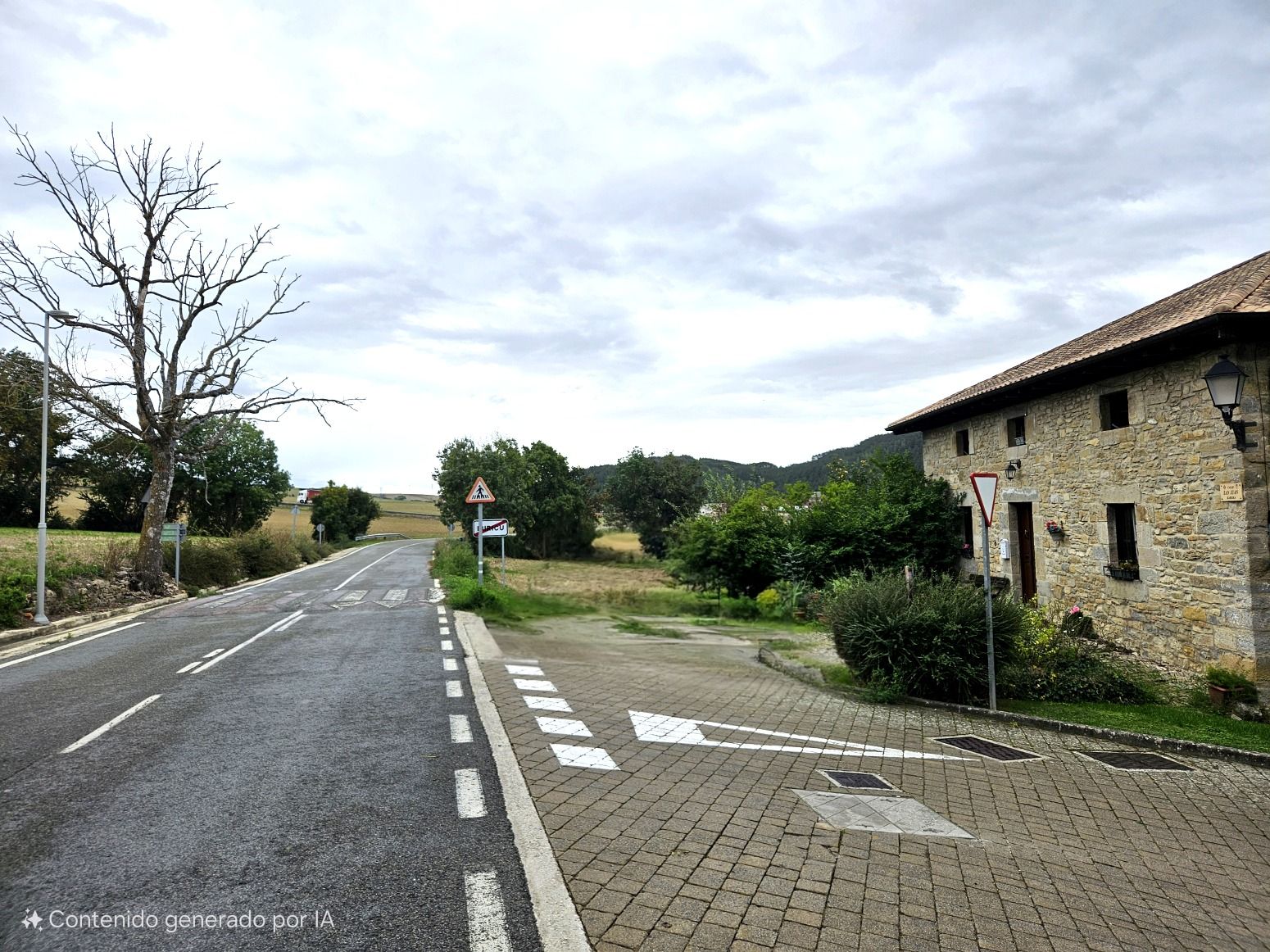 Vista exterior de Casa o xalet en venda en Egüés amb Calefacció, Terrassa i Traster