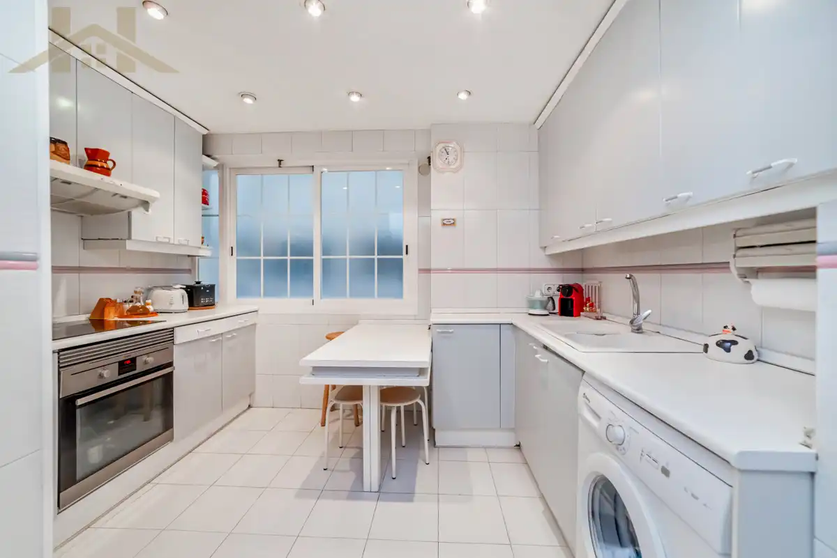 Kitchen of Flat for sale in Alcorcón  with Heating, Terrace and Furnished