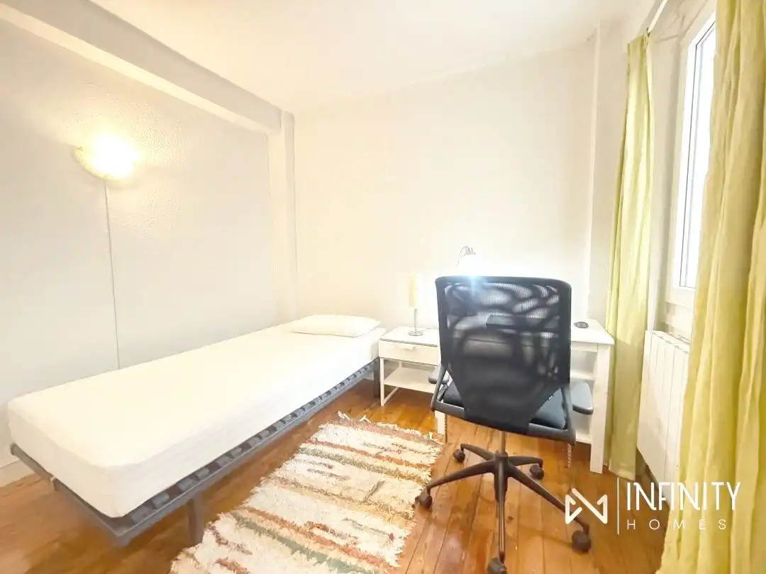 Habitación de Piso de alquiler en Bilbao  con Calefacción, Terraza y Balcón