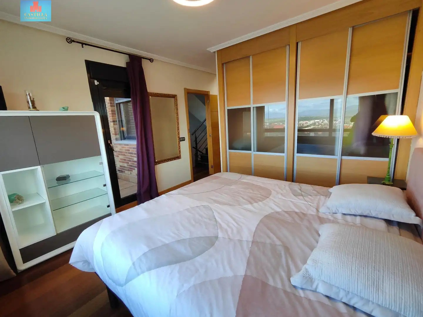Habitación de Casa adosada en venta en Ávila con Calefacción, Jardín privado y Terraza