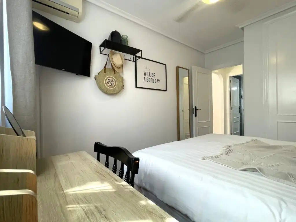 Habitación de Apartamento en venta en Vera con Aire acondicionado, Terraza y Amueblado