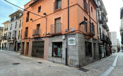 Exterior view of House or chalet for sale in Plasencia  with Air Conditioner, Heating and Balcony