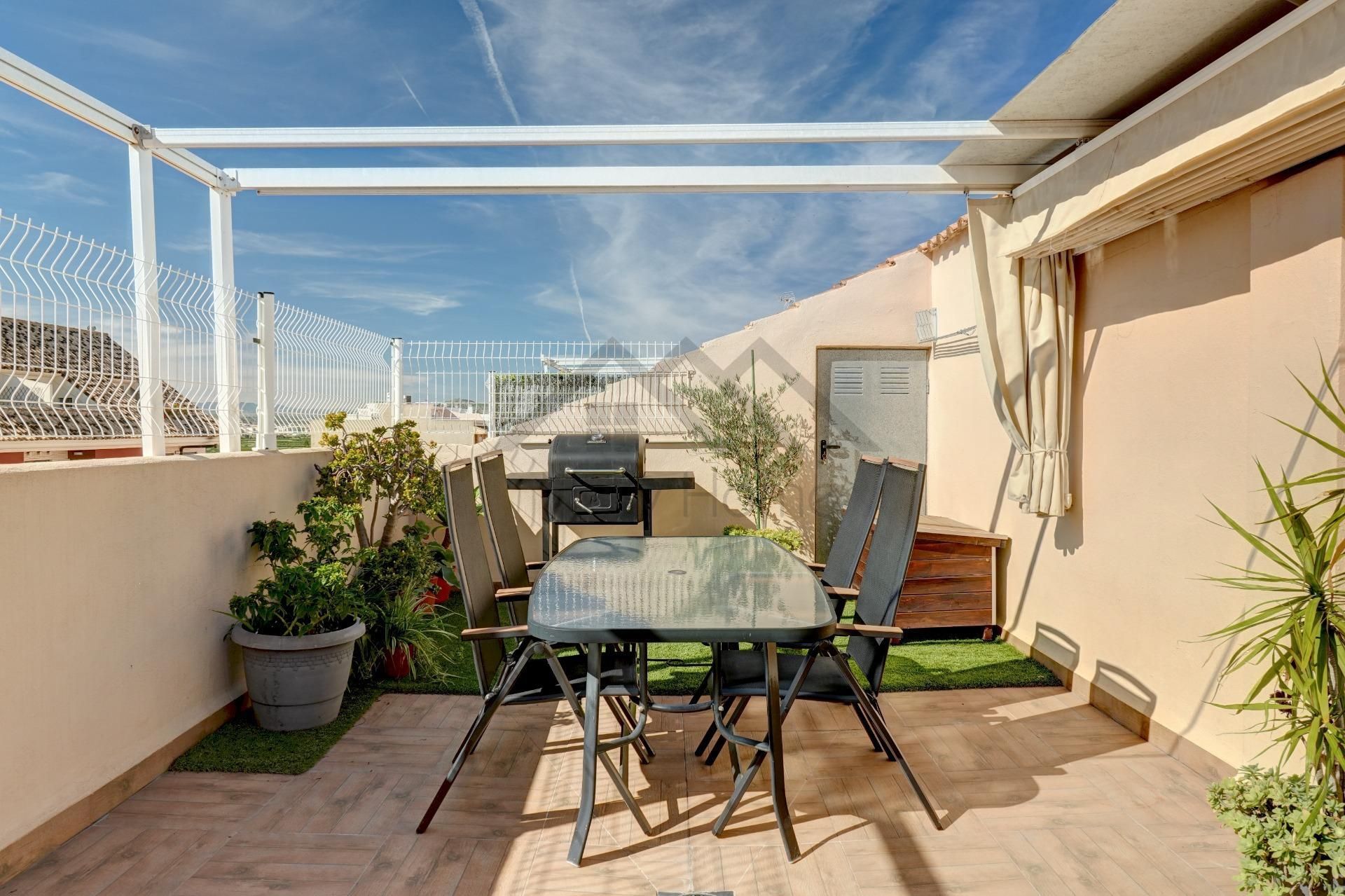 Terrassa de Àtic en venda en La Pobla de Vallbona amb Aire condicionat, Terrassa i Traster