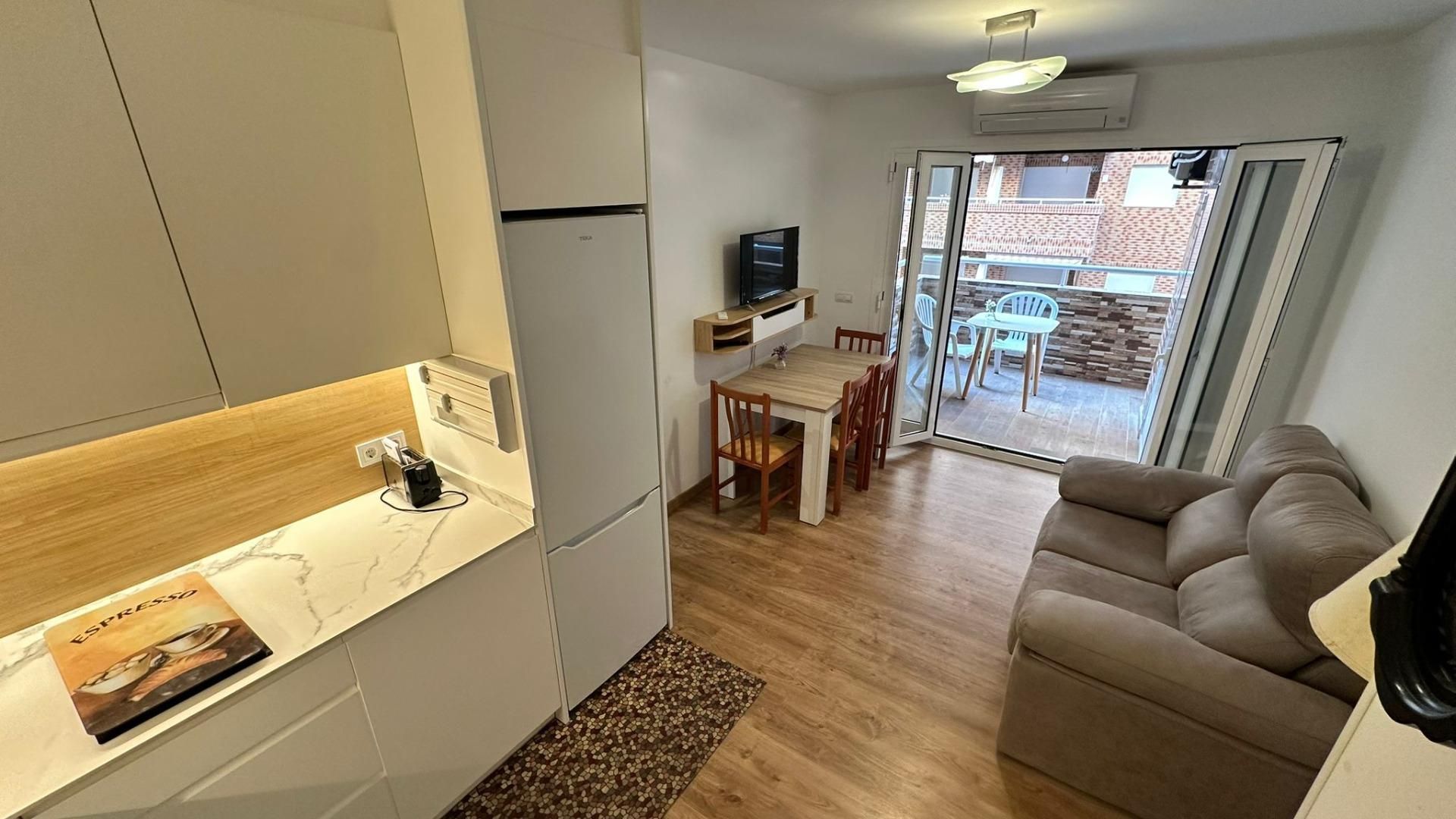 Kitchen of Apartment to rent in Oropesa del Mar / Orpesa  with Air Conditioner, Private garden and Terrace