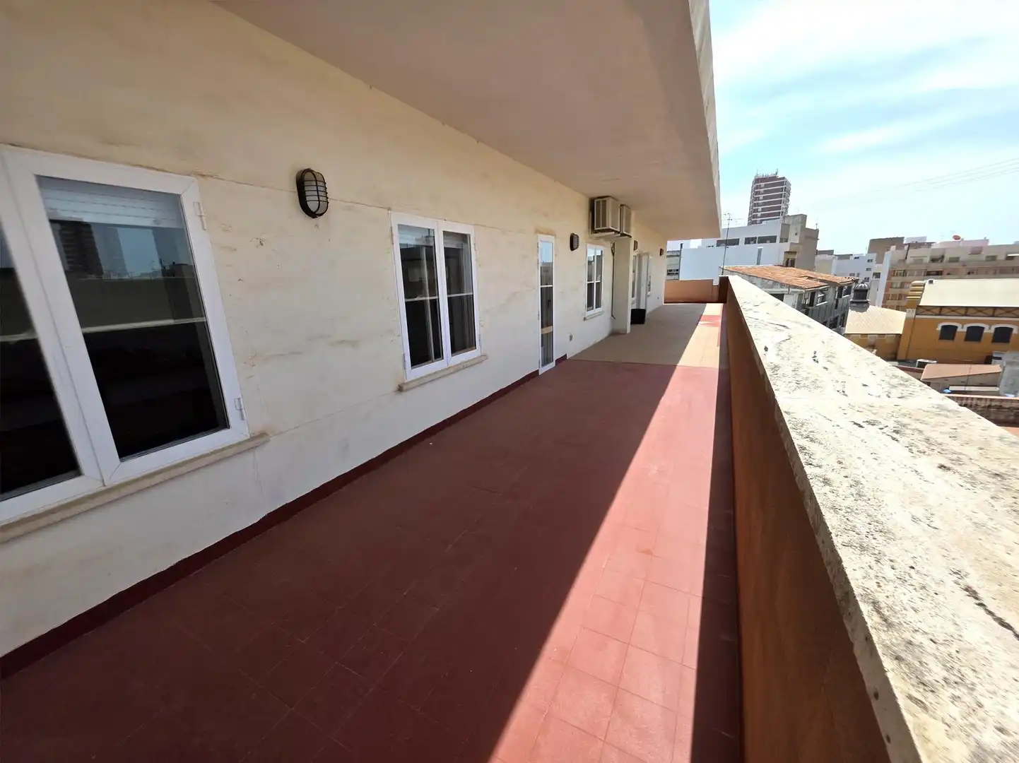 Terraza de Ático en venta en Castellón de la Plana / Castelló de la Plana con Terraza