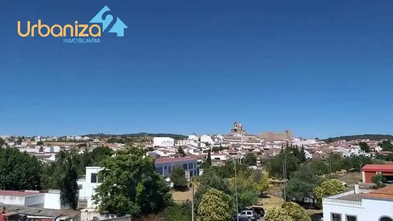 Vista exterior de Ático en venta en Fregenal de la Sierra con Aire acondicionado, Terraza y Trastero