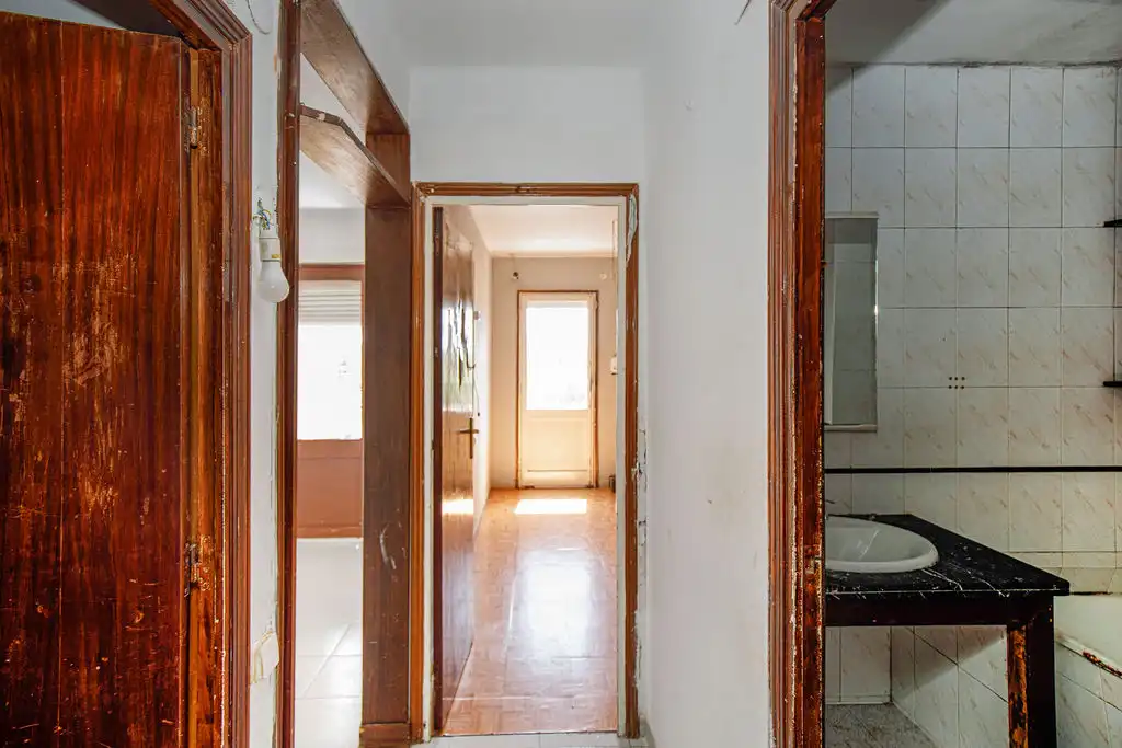 Flat for sale in Salt
