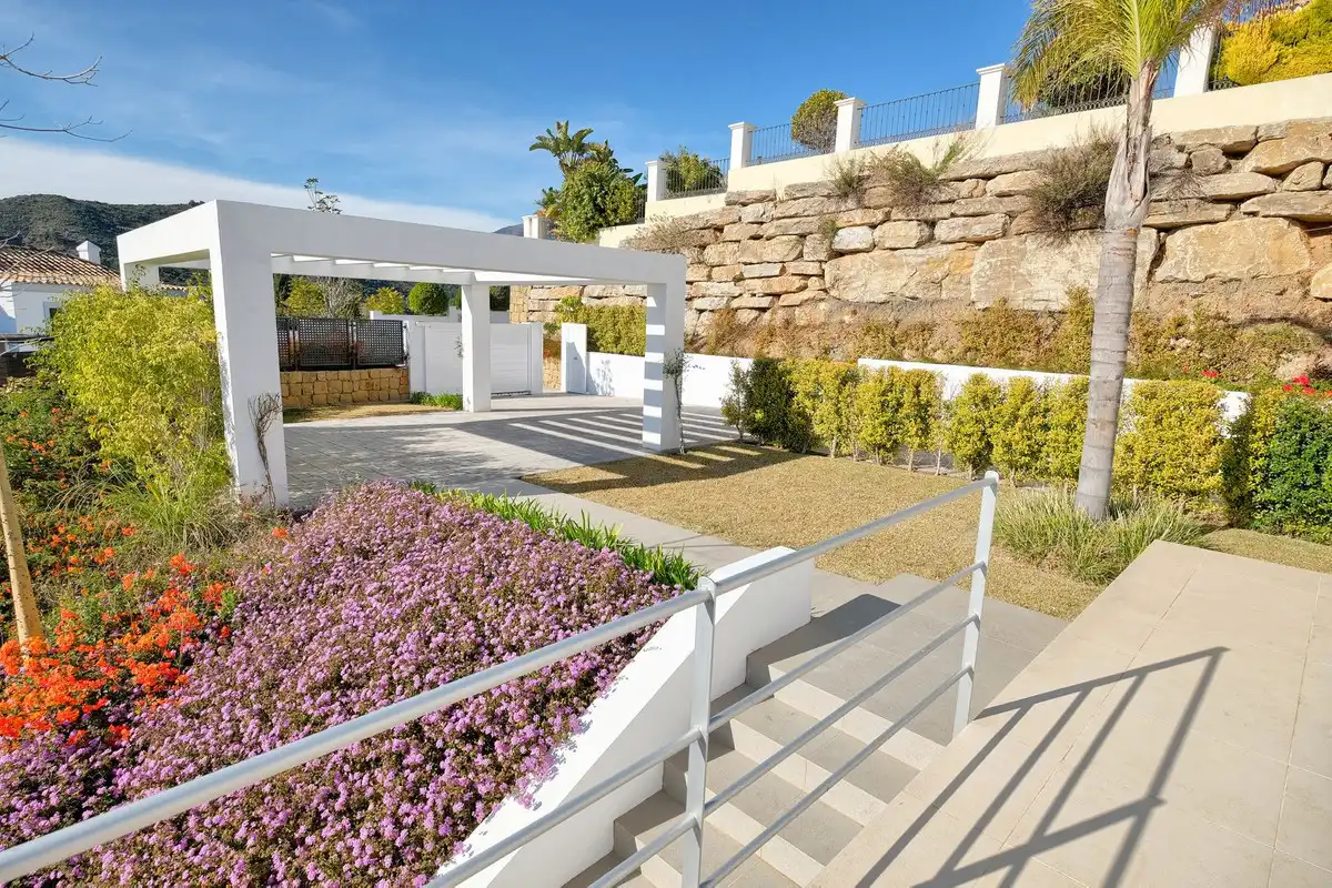 Terraza de Casa o chalet en venta en Benahavís con Jardín privado