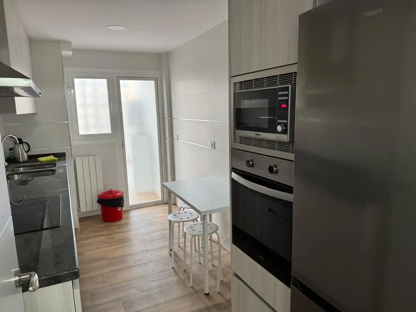 Kitchen of Flat for rent in Granada  with Heating, Terrace and Furnished