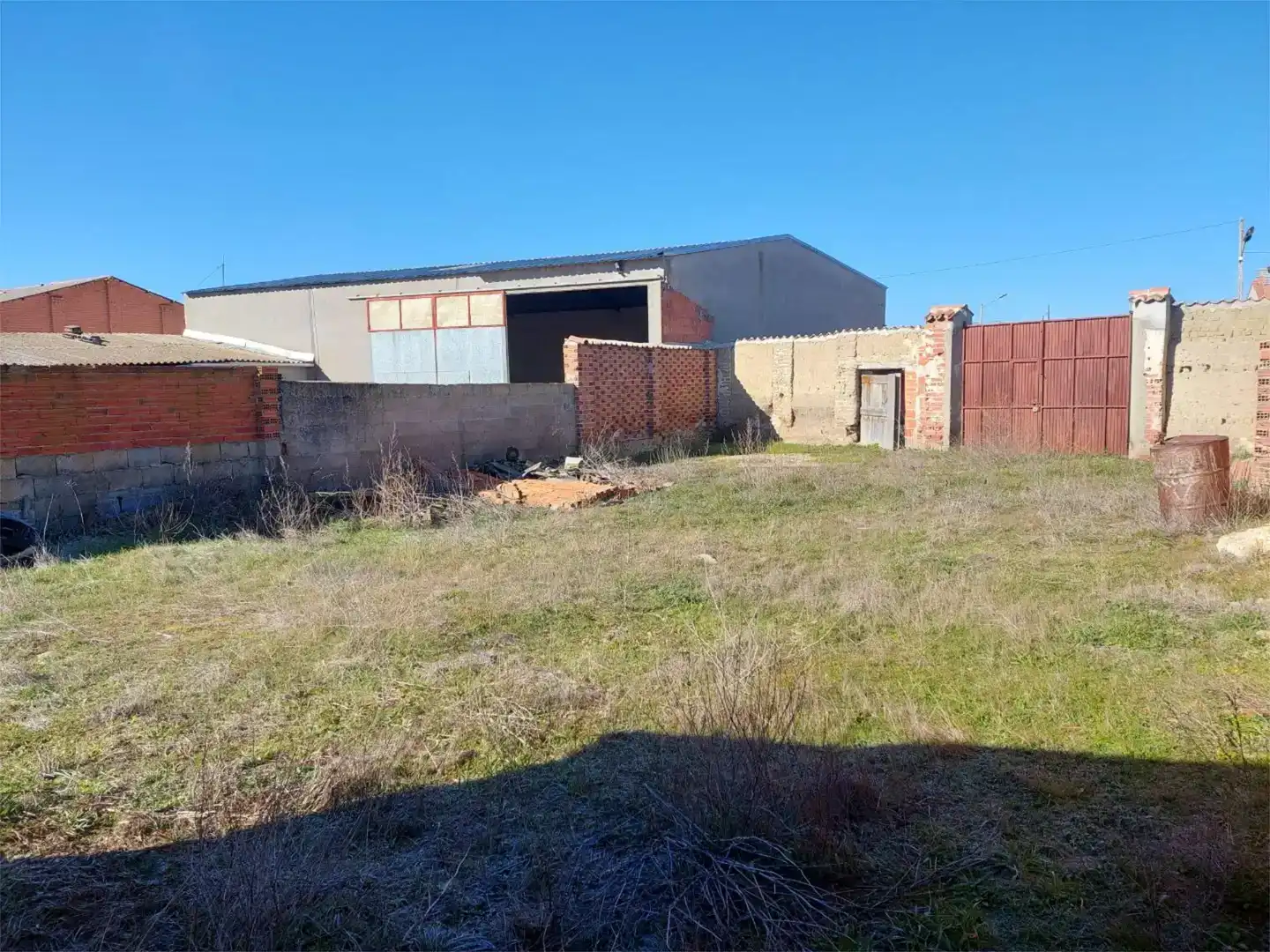 Casa adosada en venda en Llano de Olmedo amb Jardí privat i Traster