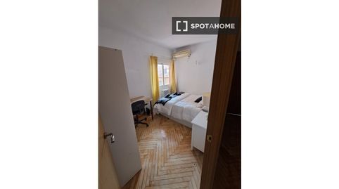 Photo 4 of Room in Palacio, Madrid Capital