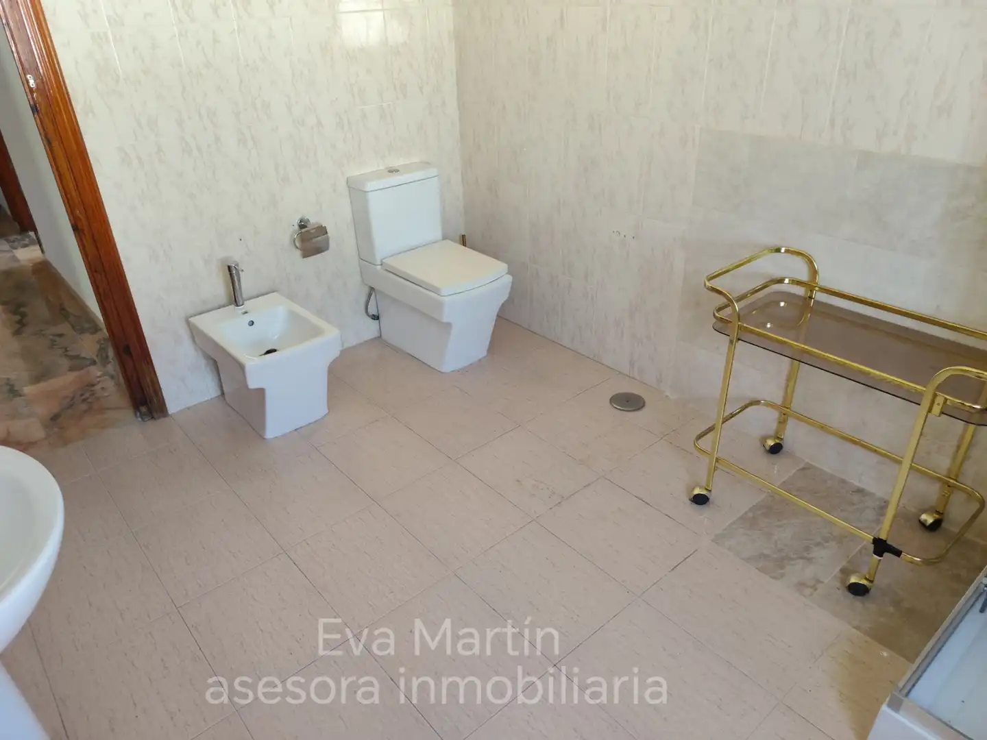 Baño de Casa o chalet de alquiler en Montequinto con Aire acondicionado, Calefacción y Jardín privado