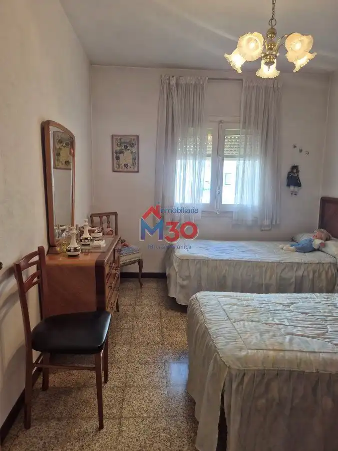 Habitación de Piso en venta en Miranda de Ebro con Calefacción, Terraza y Trastero