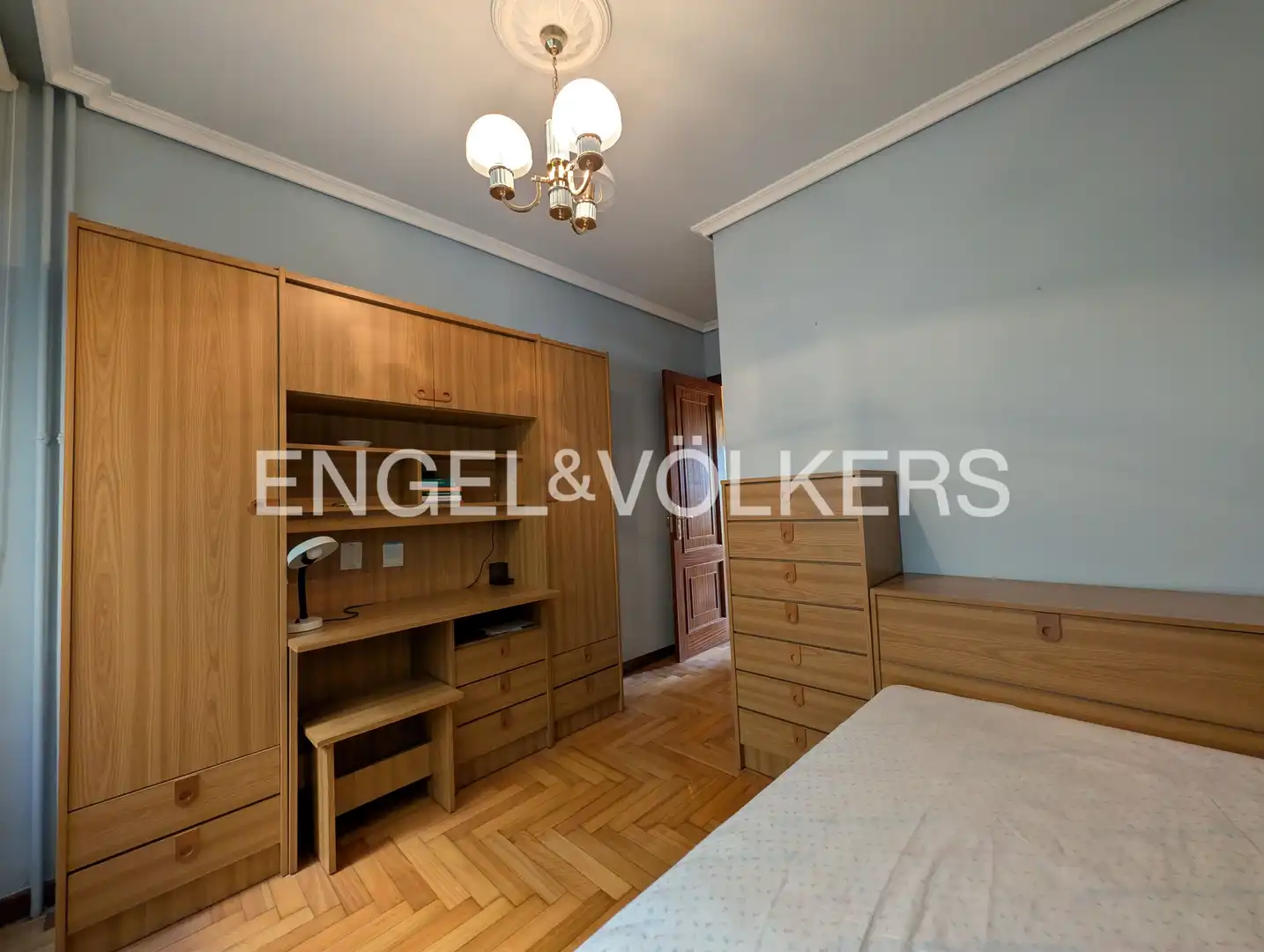 Habitación de Piso de alquiler en Vigo  con Calefacción