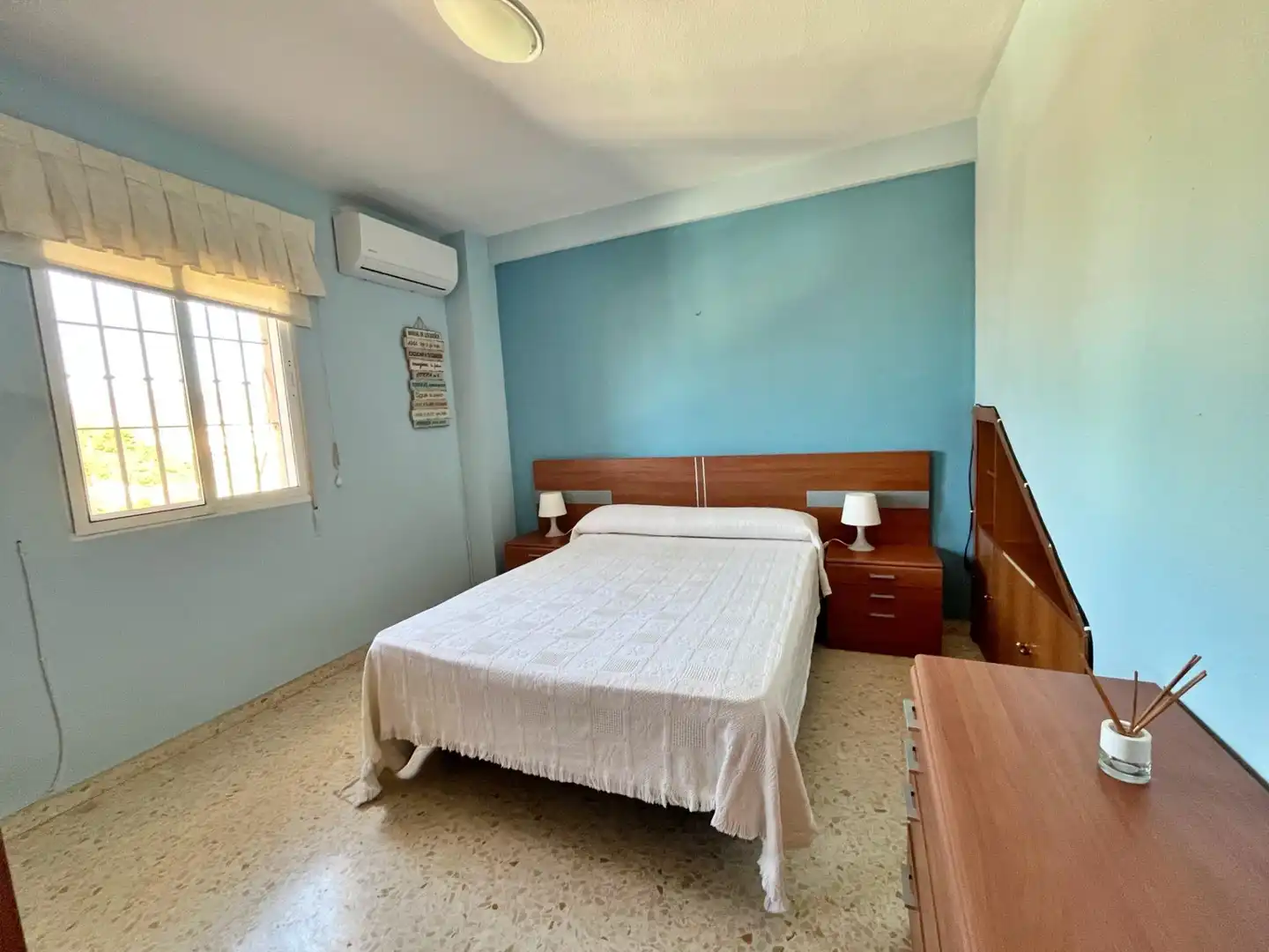 Habitación de Casa adosada en venta en Rincón de la Victoria con Aire acondicionado, Calefacción y Terraza
