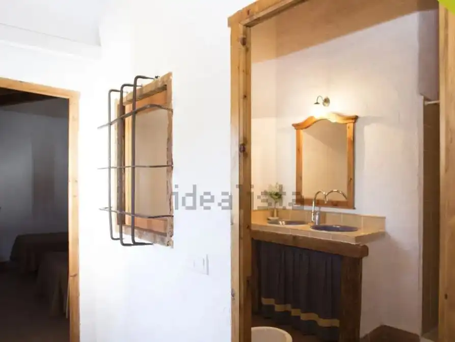 Bathroom of Country homes for sale in Segura de la Sierra  with Private garden, Storage room and Furnished