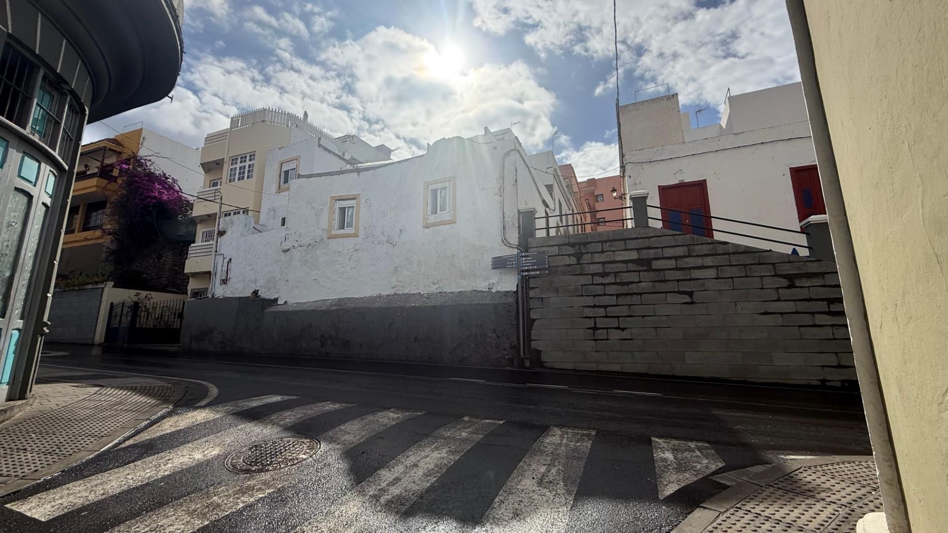 Exterior view of Single-family semi-detached for sale in Santa María de Guía de Gran Canaria  with Balcony