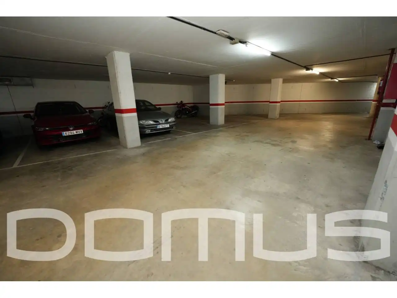 Aparcamiento con ascensor en venta en Plaza Catalunya, imagen 2