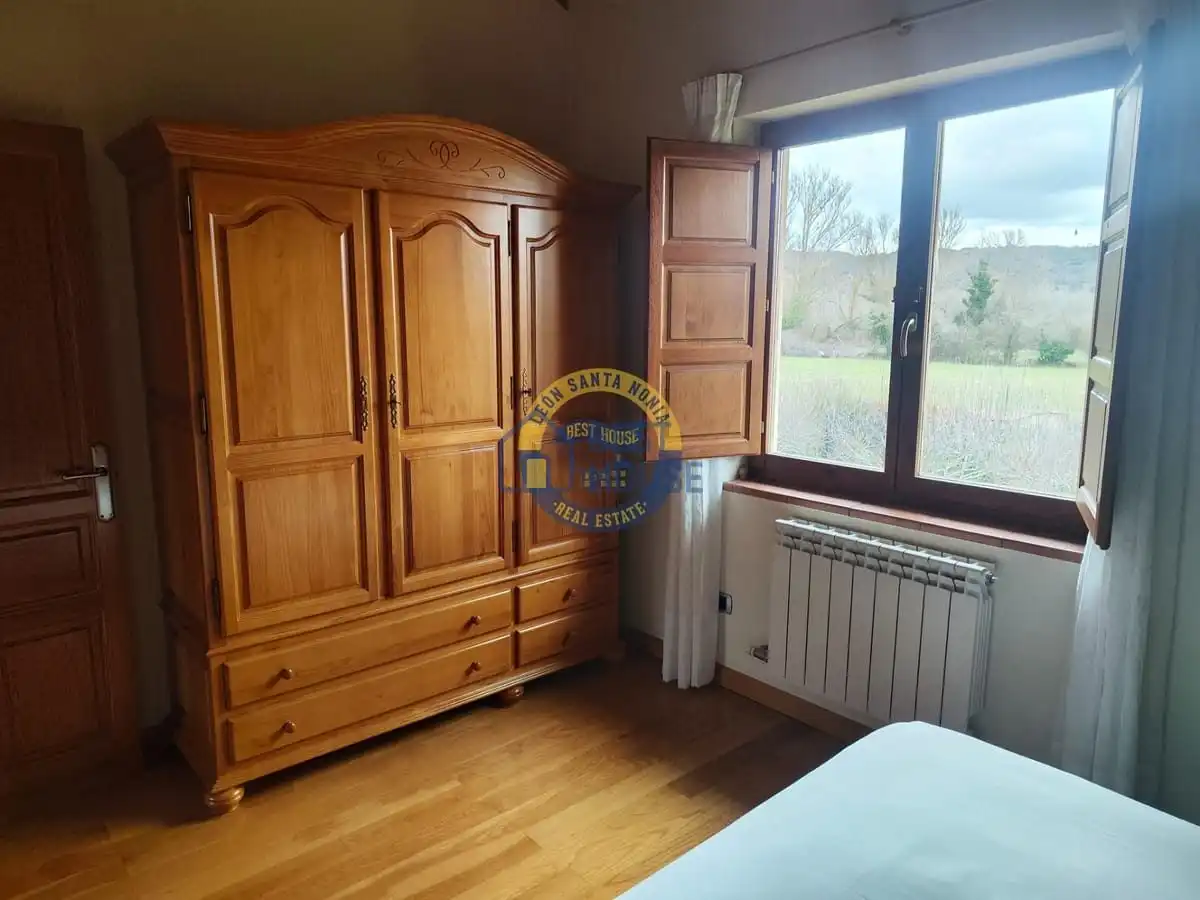 Habitación de Casa o chalet en venta en Villaquilambre con Calefacción, Jardín privado y Parquet