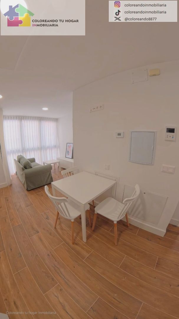 Dormitori de Pis de lloguer en León Capital  amb Calefacció, Traster i Moblat