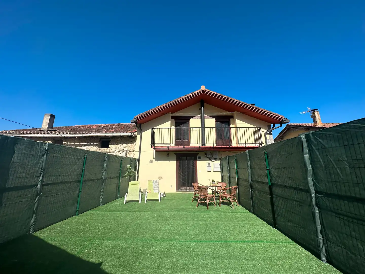 Vista exterior de Finca rústica en venta en Amezketa con Calefacción, Jardín privado y Terraza