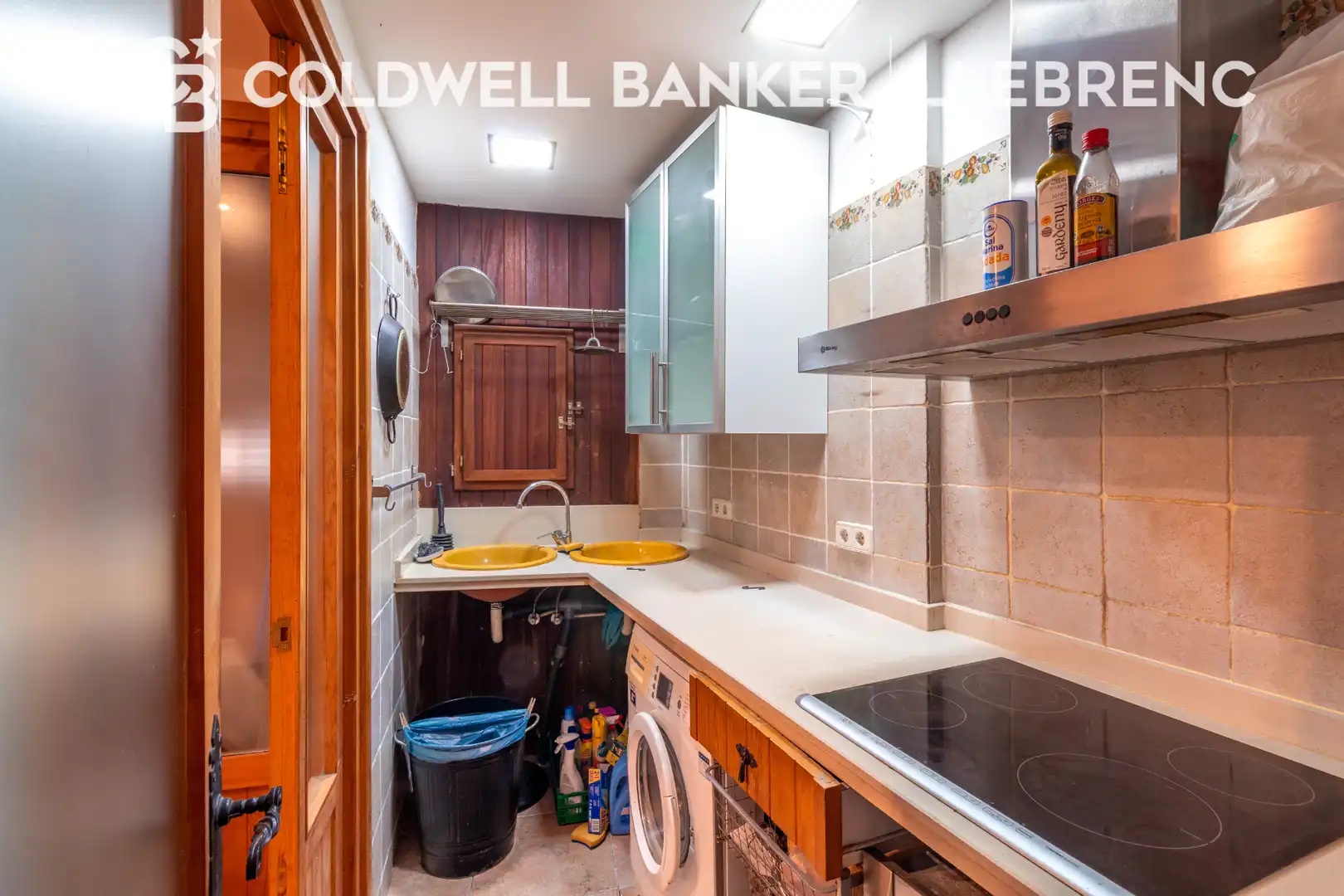 Cocina de Dúplex en venta en Barcelona con Aire acondicionado, Horno y Lavadora