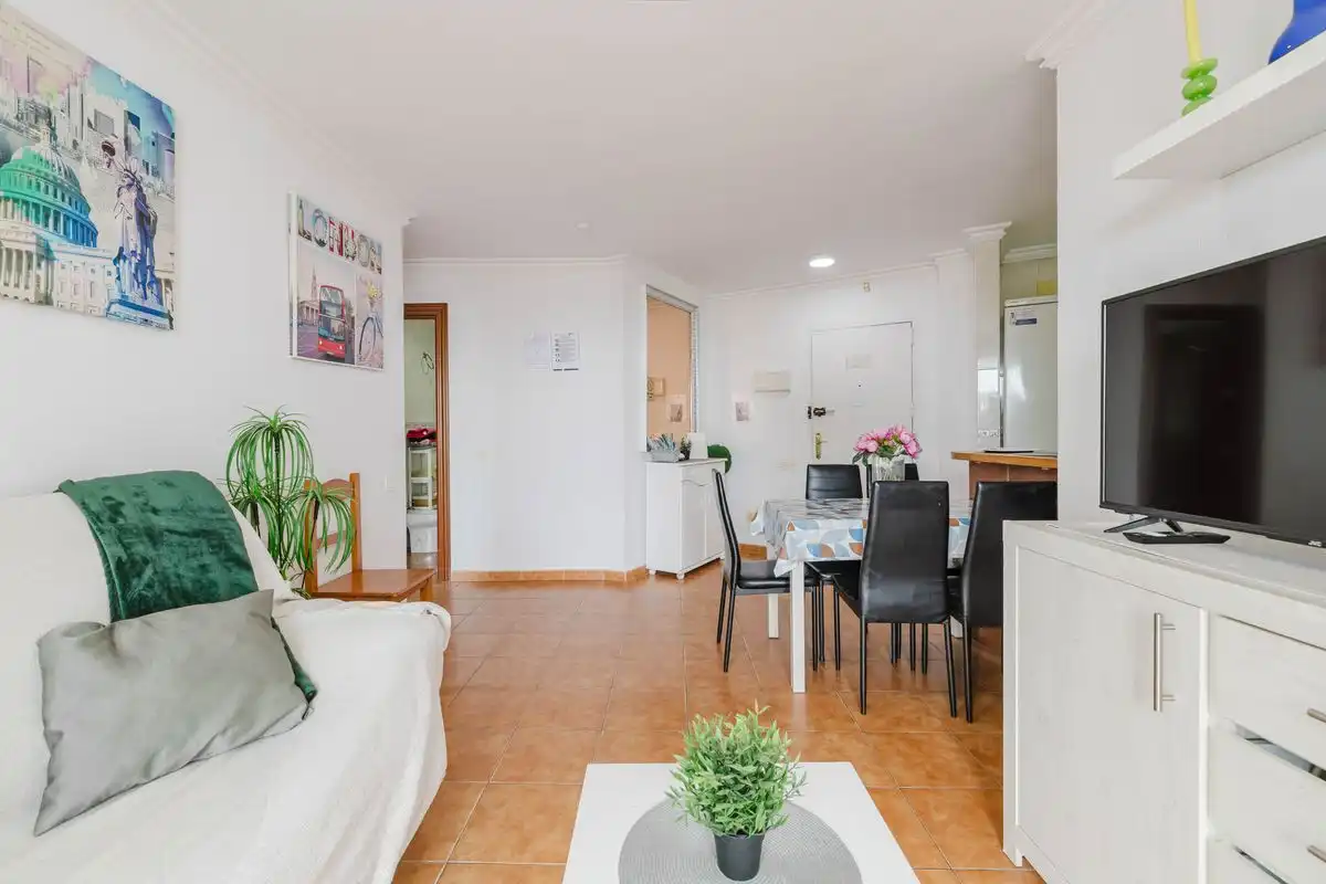 Flat with terrace for sale in Calle Tamarindos, imagen 8