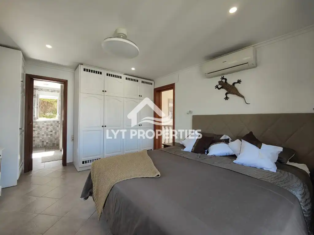 Vista exterior de Casa o xalet en venda en Jávea / Xàbia amb Piscina
