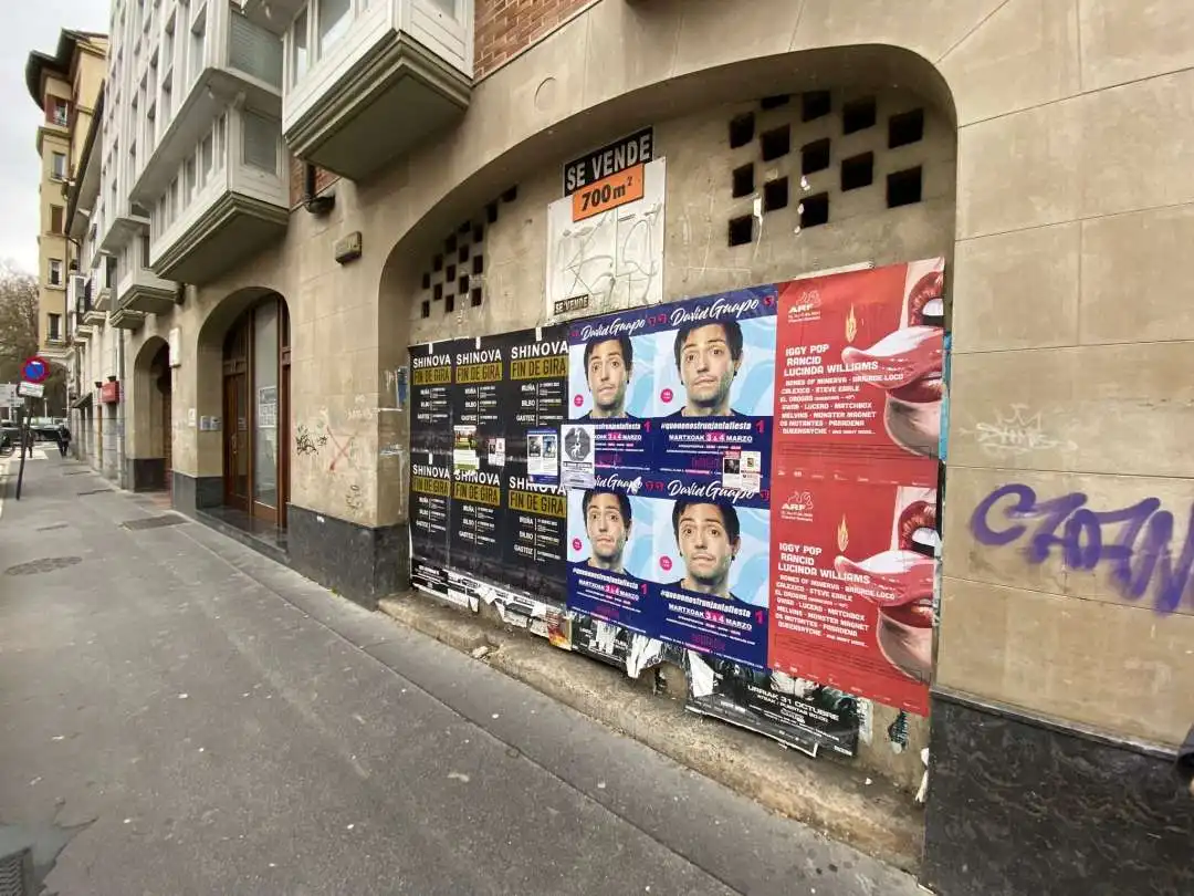 Außenansicht von Geschaftsraum zum Verkauf in Vitoria - Gasteiz