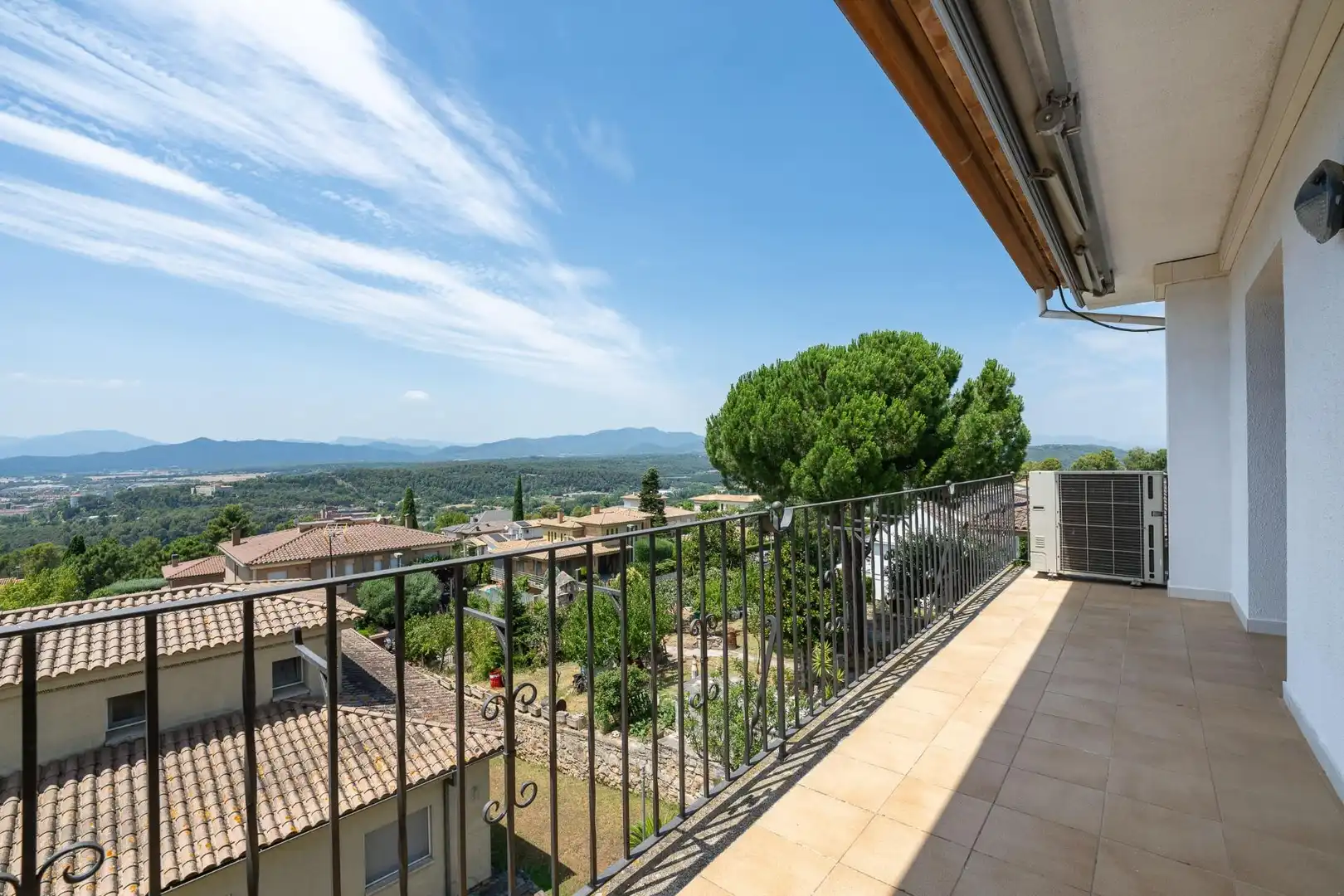 Terrace of Houses for rent in Girona  with Air Conditioner, Heating and Private garden