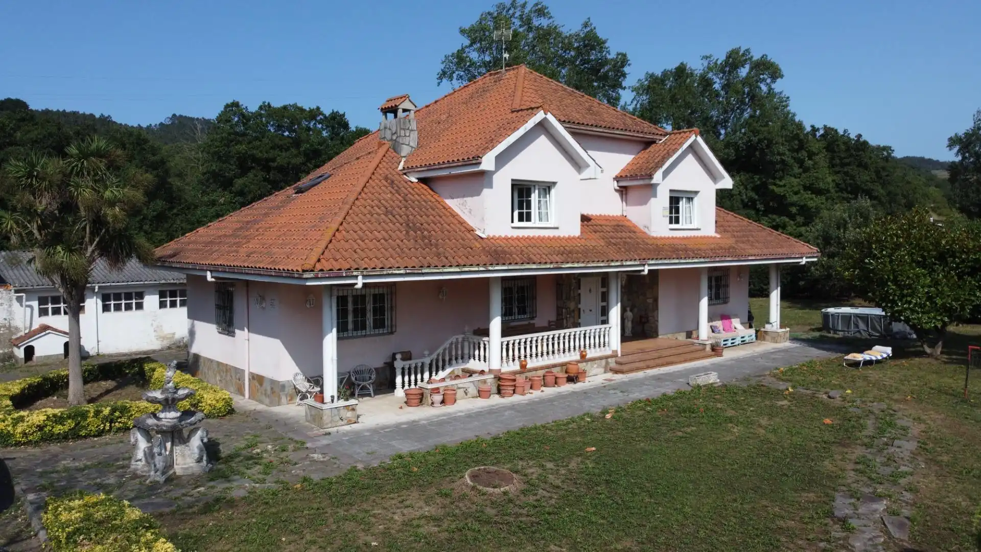 Detached house with garden for sale in Carretera bis 1