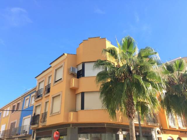 Piso en Alquiler en Avenida REYES CATOLICOS en Benifaió