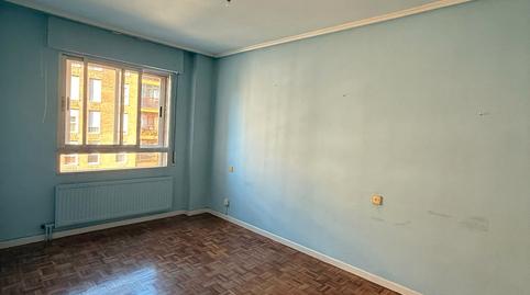 Photo 5 of Flat for sale in Mauro Ortiz de Urbina Margolariaren Kalea, San Martín, Araba - Álava