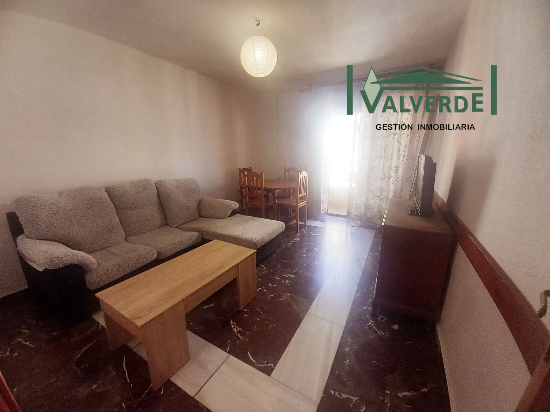 Living room of Flat to rent in  Granada Capital  with Heating, Furnished and Washing machine
