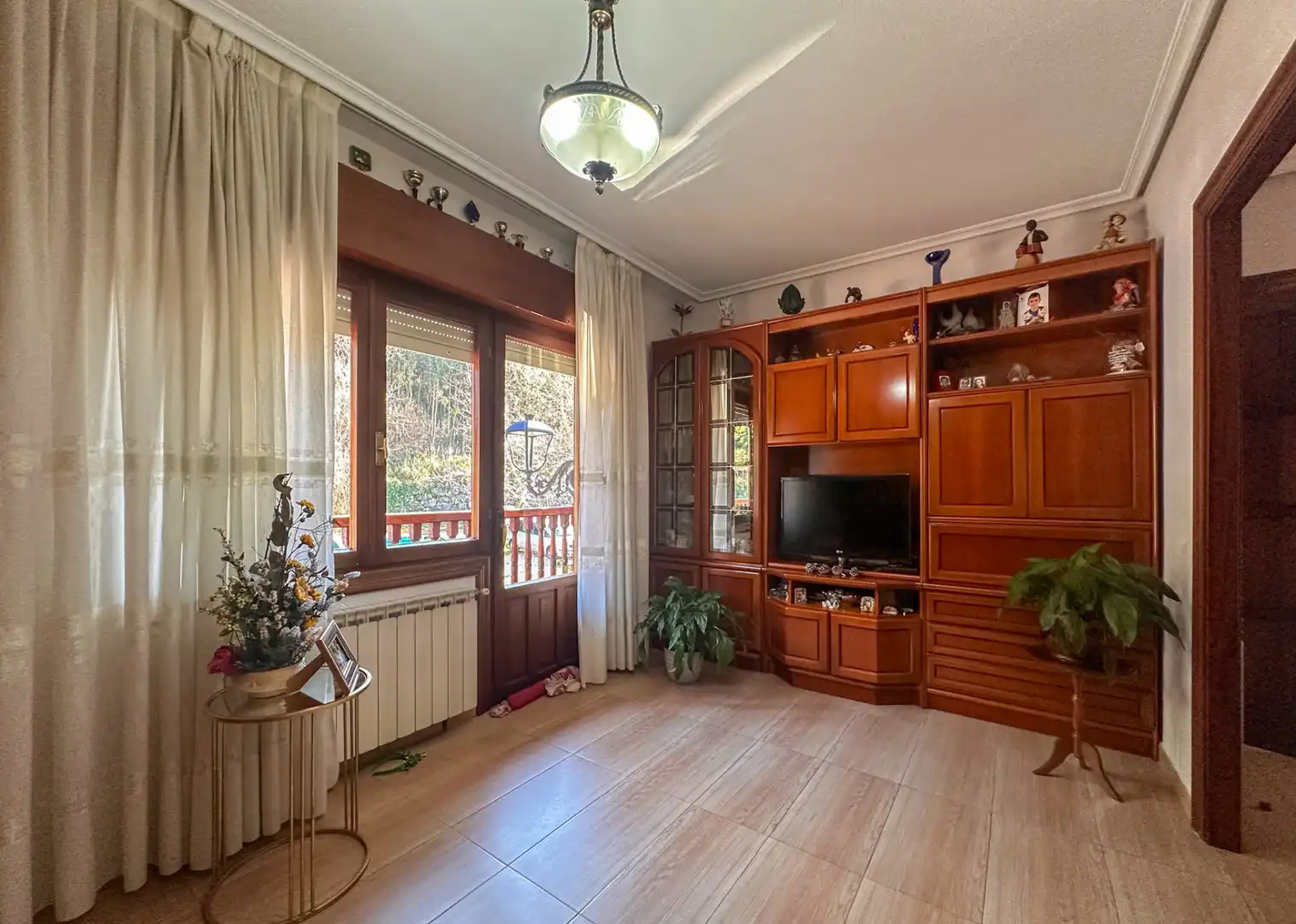 Sala d'estar de Casa o xalet en venda en Piélagos amb Calefacció, Jardí privat i Terrassa
