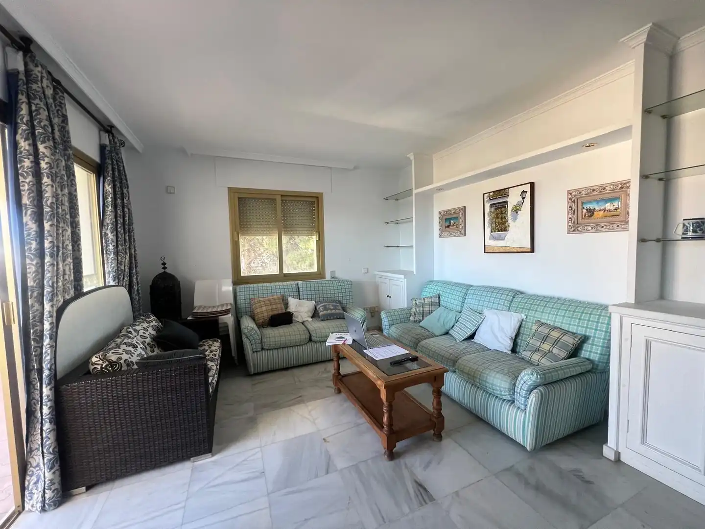 Living room of Flat for rent in Nueva Andalucía