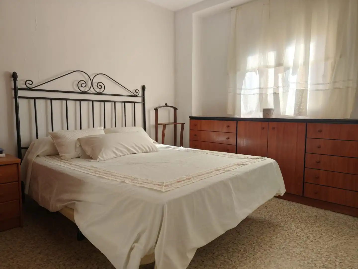 Bedroom of Flat for sale in Sevilla  with Air Conditioner, Heating and Terrace