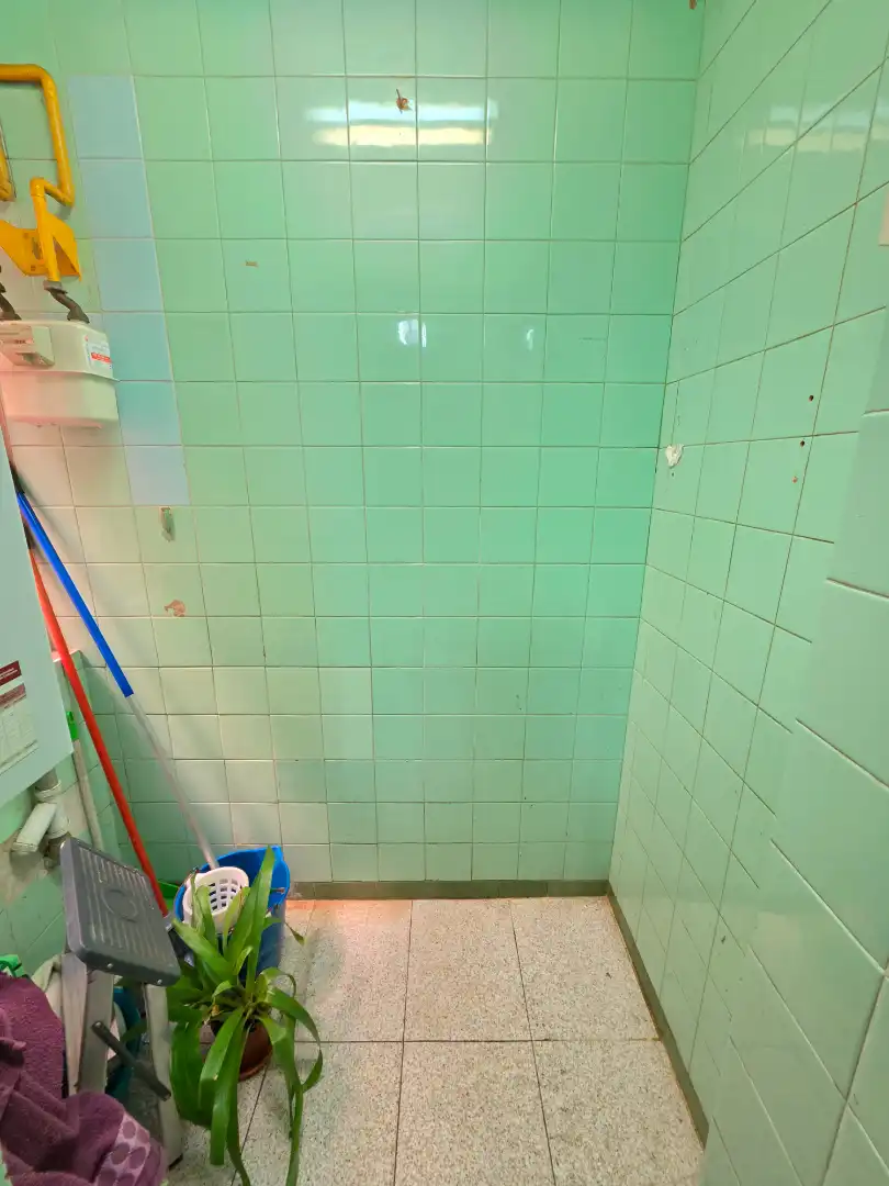 Badezimmer von Wohnung zum Verkauf in Tarragona mit Klimaanlage, Heizung und Terrasse