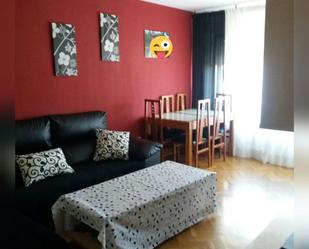 Living room of Flat for sale in Salamanca Capital  with Air Conditioner