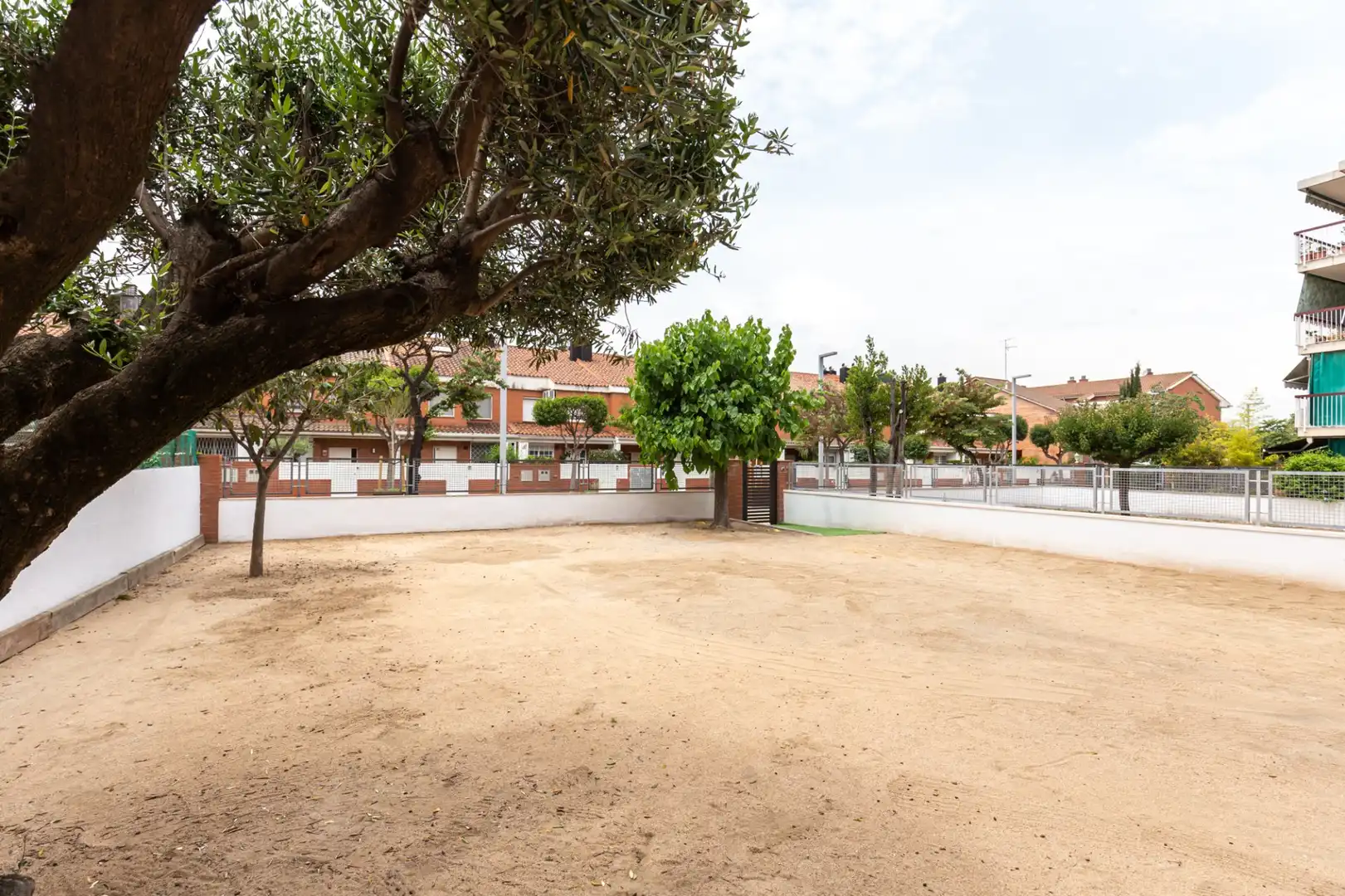 Erdgeschoss zur Miete in Sant Joan Despí mit Heizung und Terrasse